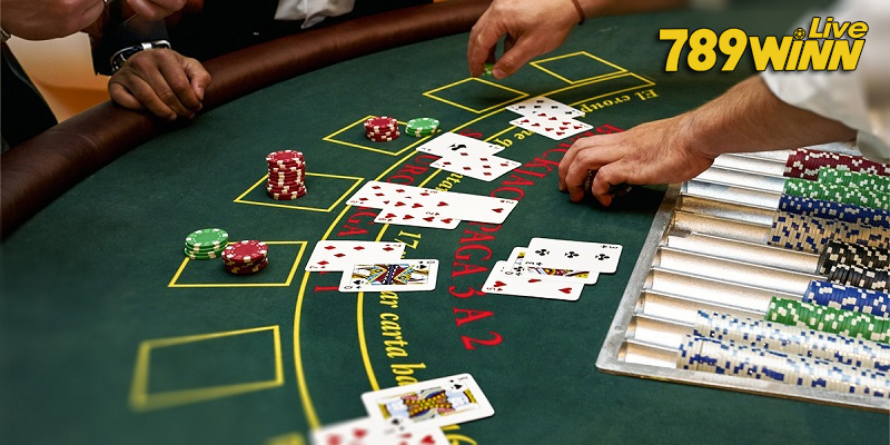 Cách chơi game bài poker tương đối đơn giản